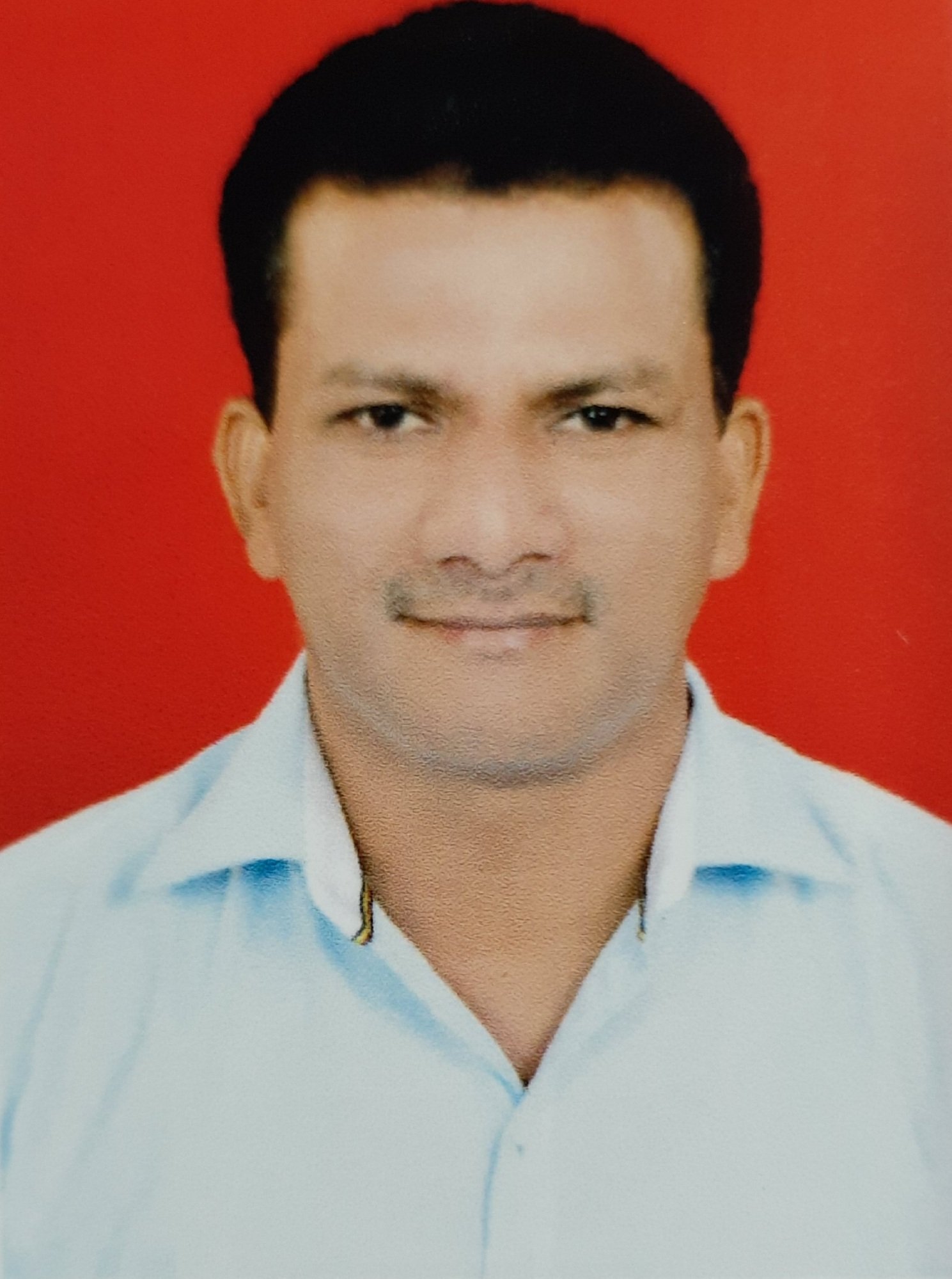 Mr  Vivek Naik